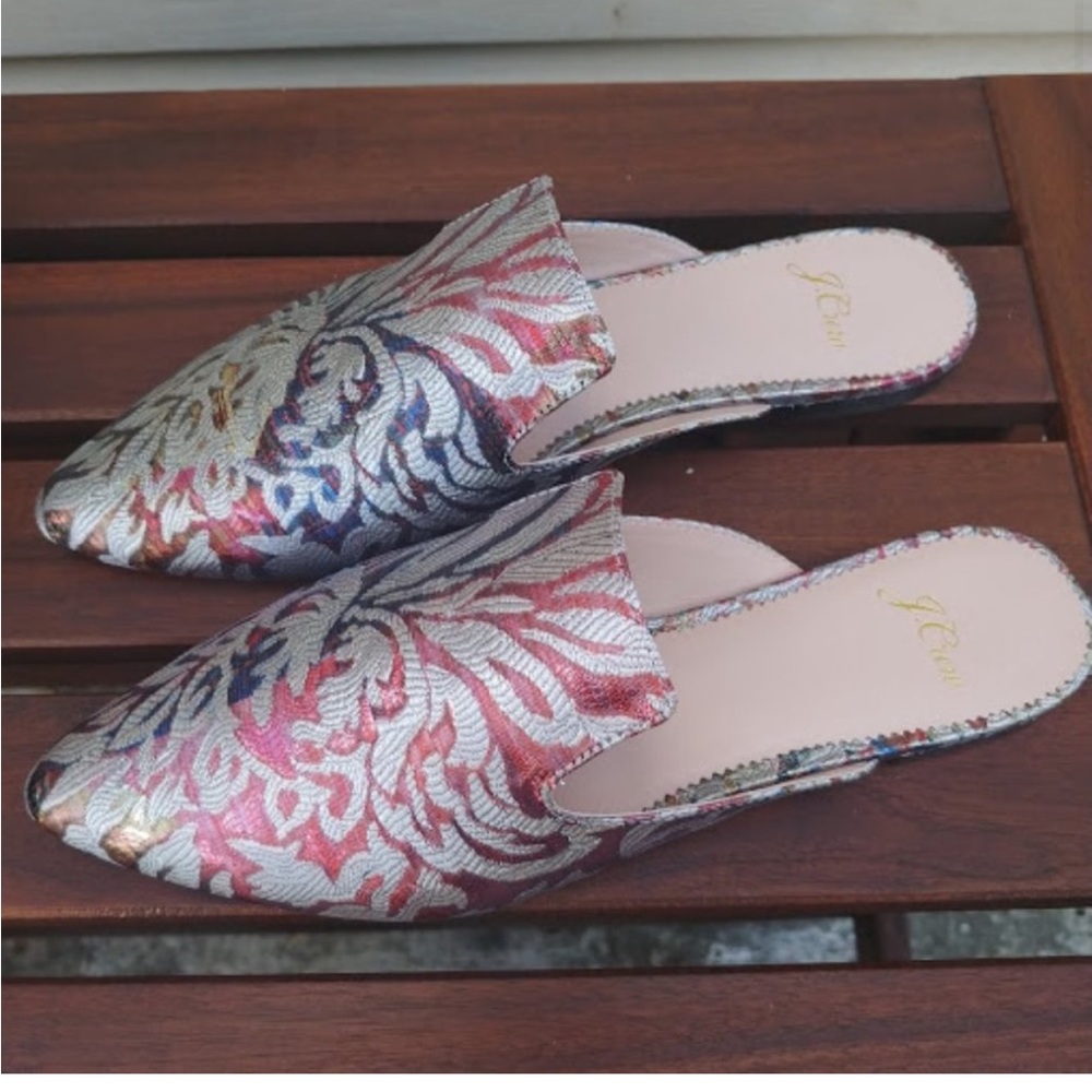 Brand new J Crew mules size 7 in very modern print